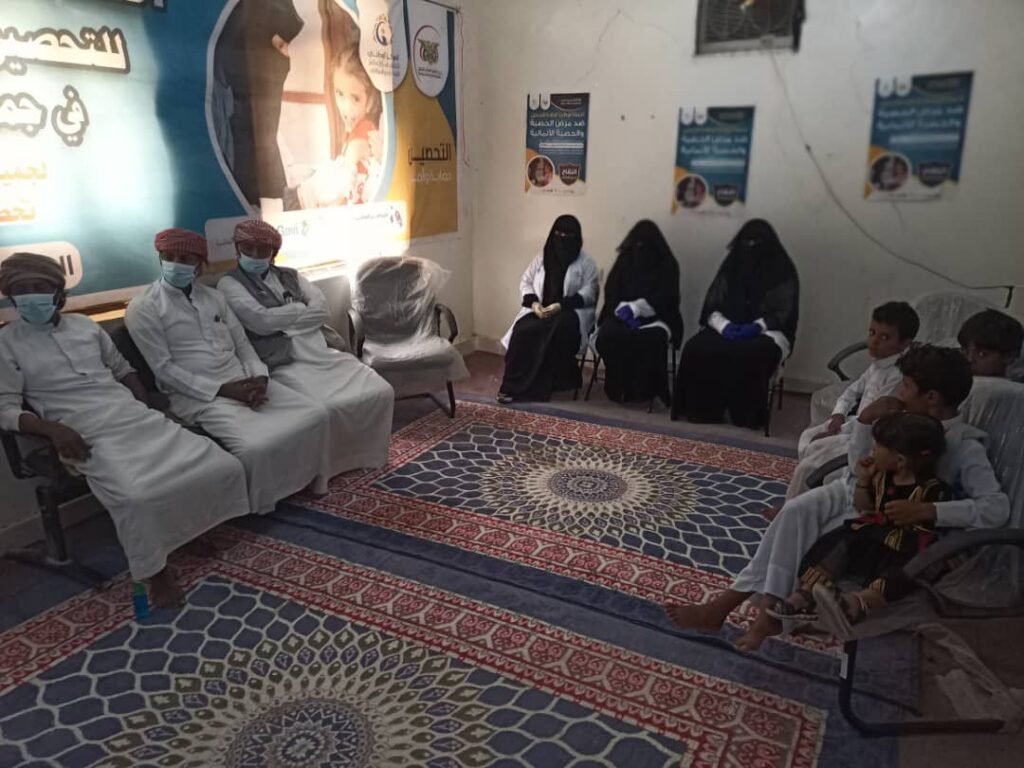 مدير عام مديرية رماه يدشن الحمله الوطنيه ضد مرض الحصبه و الحصبة الالمانية مدير عام مديرية رماه يدشن الحمله الوطنيه ضد مرض الحصبه و الحصبة الالمانية