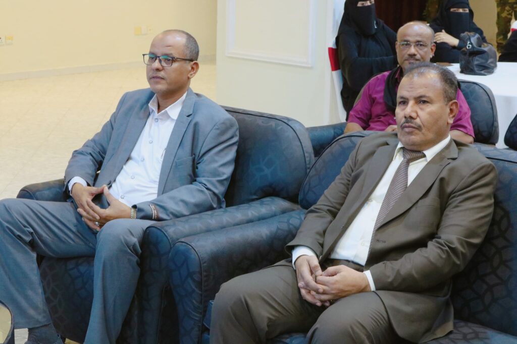 بمشاركة مدير عام سيئون .. ورشة ختامية بسيئون لمشروع تعزيز المرونة المؤسسية والاقتصادية باليمن ضمن مكون تعزيز الحكم المحلي في تعافي قطاع التعليم. بمشاركة مدير عام سيئون .. ورشة ختامية بسيئون لمشروع تعزيز المرونة المؤسسية والاقتصادية باليمن ضمن مكون تعزيز الحكم المحلي في تعافي قطاع التعليم.