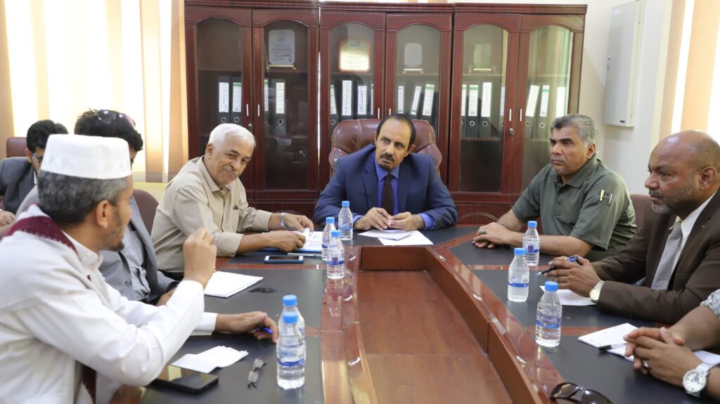 محافظ حضرموت يتفقد الأعمال الانشائية بالاصلاحية المركزية بالمكلا ويوجه بتفعيل جوانب التدريب ومساقات التعليم محافظ حضرموت يتفقد الأعمال الانشائية بالاصلاحية المركزية بالمكلا ويوجه بتفعيل جوانب التدريب ومساقات التعليم