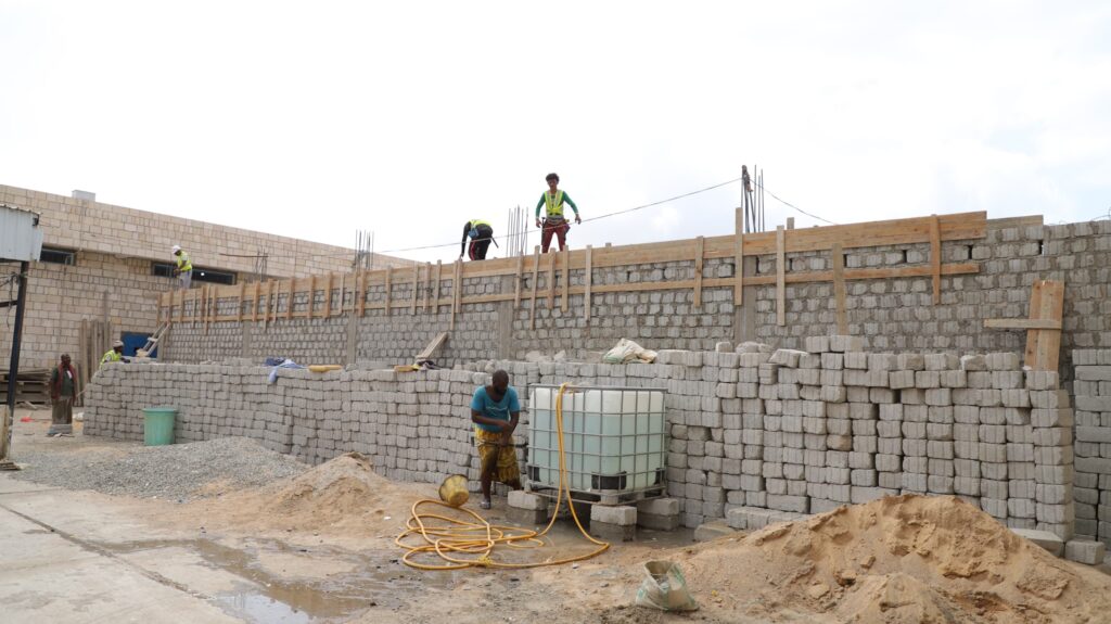 محافظ حضرموت يتفقد الأعمال الانشائية بالاصلاحية المركزية بالمكلا ويوجه بتفعيل جوانب التدريب ومساقات التعليم محافظ حضرموت يتفقد الأعمال الانشائية بالاصلاحية المركزية بالمكلا ويوجه بتفعيل جوانب التدريب ومساقات التعليم