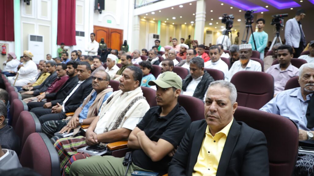 محافظ حضرموت ووزير الشباب والرياضة يشهدان فعالية تأبين الشخصية الاجتماعية والوطنية محمد بن علي جابر محافظ حضرموت ووزير الشباب والرياضة يشهدان فعالية تأبين الشخصية الاجتماعية والوطنية محمد بن علي جابر