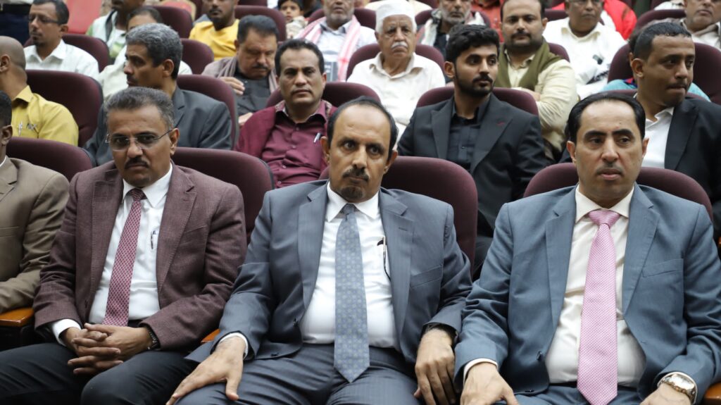 محافظ حضرموت ووزير الشباب والرياضة يشهدان فعالية تأبين الشخصية الاجتماعية والوطنية محمد بن علي جابر محافظ حضرموت ووزير الشباب والرياضة يشهدان فعالية تأبين الشخصية الاجتماعية والوطنية محمد بن علي جابر