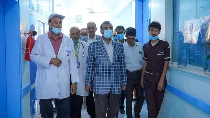 شبوة .. المحافظ ابن الوزير يتفقد مستوى الخدمات الطبية التي يقدمها مستشفى شبوة العام للأمومة والطفولة بعتق . شبوة .. المحافظ ابن الوزير يتفقد مستوى الخدمات الطبية التي يقدمها مستشفى شبوة العام للأمومة والطفولة بعتق .