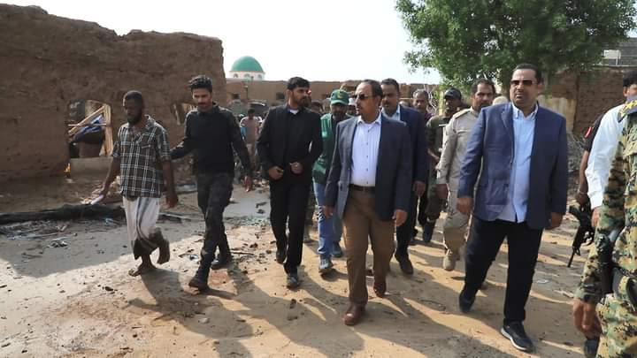محافظ حضرموت يتفقد أضرار إعصار "تيج" بمديرية الريدة وقصيعر ويوجه بسرعة التدخلّ في الجانبين الإغاثي والخدمي محافظ حضرموت يتفقد أضرار إعصار "تيج" بمديرية الريدة وقصيعر ويوجه بسرعة التدخلّ في الجانبين الإغاثي والخدمي