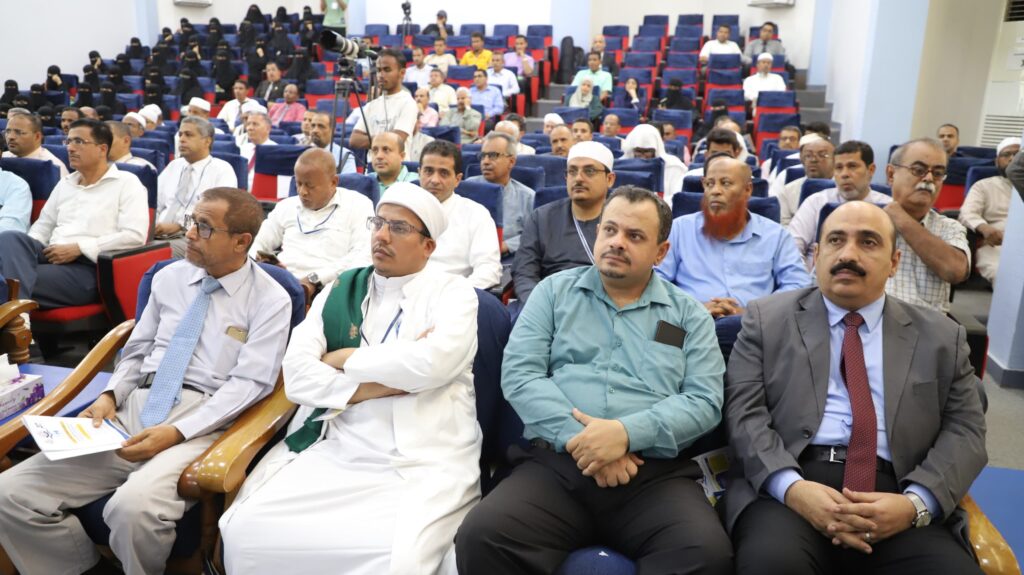 محافظ حضرموت يدشن فعاليات اسبوع البحث العلمي الثالث بجامعة حضرموت محافظ حضرموت يدشن فعاليات اسبوع البحث العلمي الثالث بجامعة حضرموت