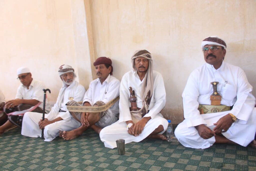 الهبة الحضرمية الثانية بقيادة الشيخ حسن الجابري ولجنة لقاء حرو .. تقر في اجتماع لها عودة الديزل المدعوم والمطالبة باقالة ومحاسبة محافظ حضرموت مبخوت بن ماضي "تفاصيل" الهبة الحضرمية الثانية بقيادة الشيخ حسن الجابري ولجنة لقاء حرو .. تقر في اجتماع لها عودة الديزل المدعوم والمطالبة باقالة ومحاسبة محافظ حضرموت مبخوت بن ماضي "تفاصيل"