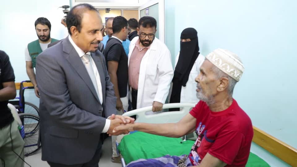 محافظ حضرموت يدشن مخيّمي جراحة العظام وقلب الأطفال بالمكلا بتمويل من مركز الملك سلمان محافظ حضرموت يدشن مخيّمي جراحة العظام وقلب الأطفال بالمكلا بتمويل من مركز الملك سلمان