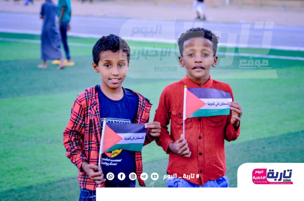 طوفان الأقصى..من جماهير نادي سيئون بحضرموت "شاهد الصور" طوفان الأقصى..من جماهير نادي سيئون بحضرموت "شاهد الصور"