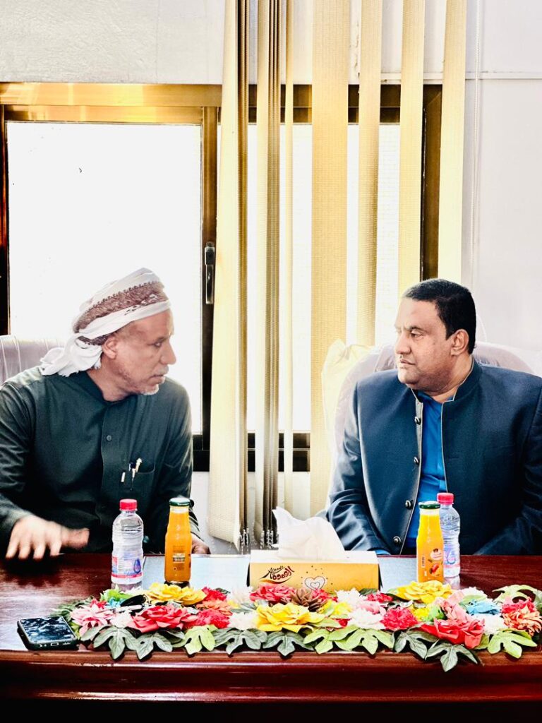 المدير العام السماحي يستقبل مدير عام وحدة النظافة والتحسين بالوادي والصحراء والوفد المرافق له المدير العام السماحي يستقبل مدير عام وحدة النظافة والتحسين بالوادي والصحراء والوفد المرافق له