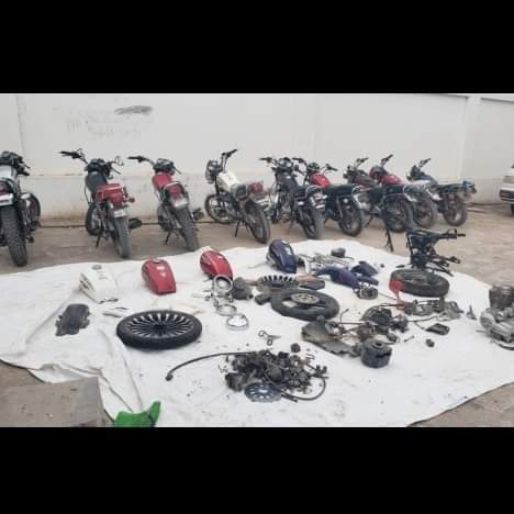 مركز شرطة فوة يضبط عصابة محترفة بسرقة الدراجات النارية وتغيير ملامحها وبحوزتهم 10 دراجات مسروقة مركز شرطة فوة يضبط عصابة محترفة بسرقة الدراجات النارية وتغيير ملامحها وبحوزتهم 10 دراجات مسروقة