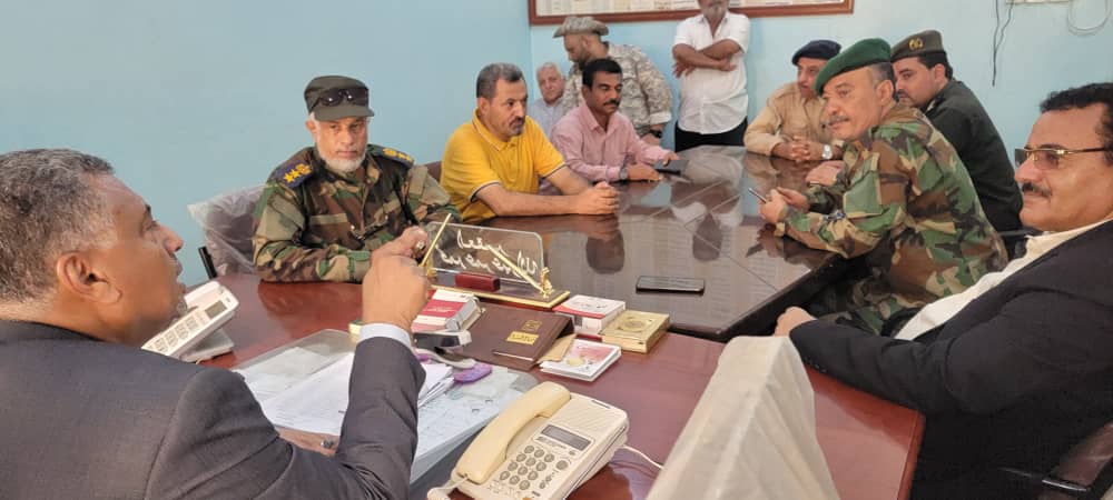 تفقد العمل في مشروعي "إنشاء حدائق التسعين" و"قاعة المؤتمرات والندوات الثقافية" .. نائب محافظ عدن يفتتح ( 12 ) مشروعاً خدمياً وتنموياً بأكثر نصف مليار ريال في مديرية المنصورة تفقد العمل في مشروعي "إنشاء حدائق التسعين" و"قاعة المؤتمرات والندوات الثقافية" .. نائب محافظ عدن يفتتح ( 12 ) مشروعاً خدمياً وتنموياً بأكثر نصف مليار ريال في مديرية المنصورة