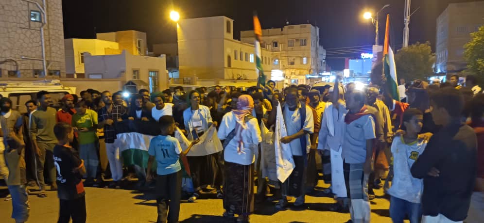 ادانت خلالها الجرائم الوحشية للكيان الصهيوني ضد المدنين في غزة … مدينة غيل باوزير تشهد مظاهرة حاشدة "شاهد الصور" ادانت خلالها الجرائم الوحشية للكيان الصهيوني ضد المدنين في غزة … مدينة غيل باوزير تشهد مظاهرة حاشدة "شاهد الصور"