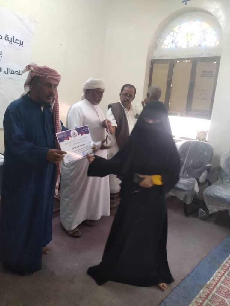 حفل تكريمي بمديرية رماه لتكريم العمال في مجال الصحة بالمديربة حفل تكريمي بمديرية رماه لتكريم العمال في مجال الصحة بالمديربة