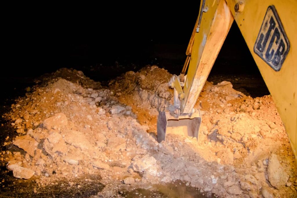 لجنة الطوارئ بمديرية غيل باوزير في أجتماع لها لجنة الطوارئ بمديرية غيل باوزير في أجتماع لها