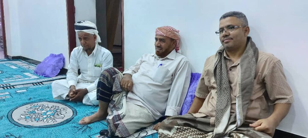استمرار زيارات قيادة حاضرة حضرموت وكندة لعدد من شيوخ القبائل ومجالسهم "صور" استمرار زيارات قيادة حاضرة حضرموت وكندة لعدد من شيوخ القبائل ومجالسهم "صور"