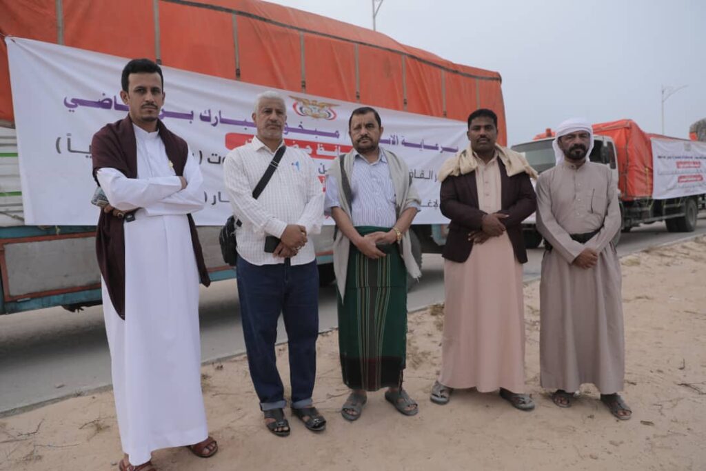 تسيير قافلة إغاثية من حضرموت لمتضرري إعصار "تيج" بمحافظة المهرة تسيير قافلة إغاثية من حضرموت لمتضرري إعصار "تيج" بمحافظة المهرة