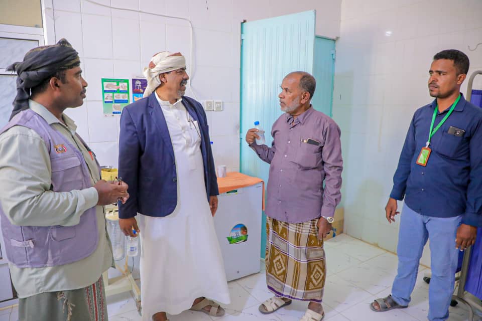 مدير عام مديرية تريم يختتم العيادات التخصصية المجانية الثامنة بمنطقة ثبي مدير عام مديرية تريم يختتم العيادات التخصصية المجانية الثامنة بمنطقة ثبي