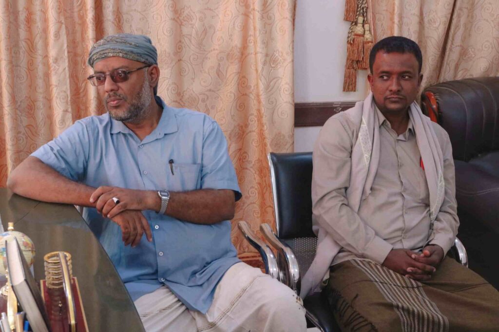 مدير عام سيئون يطلع على نشاط مدرسة حذيفة النموذجية بتاربة، وترتيبات إشهار مؤسسة إقراء للتعليم والتنمية مدير عام سيئون يطلع على نشاط مدرسة حذيفة النموذجية بتاربة، وترتيبات إشهار مؤسسة إقراء للتعليم والتنمية