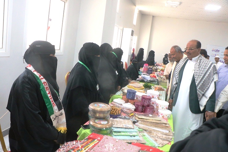 ضمن الاحتفالات بالذكرى ال 50 لتأسيس إذاعة سيئون اليوبيل الذهبي :الوكيل التميمي يفتتح المعرض الترويجي لتسويق منتجات المرأة ومعرض الصور الفوتوغرافية للإذاعة ضمن الاحتفالات بالذكرى ال 50 لتأسيس إذاعة سيئون اليوبيل الذهبي :الوكيل التميمي يفتتح المعرض الترويجي لتسويق منتجات المرأة ومعرض الصور الفوتوغرافية للإذاعة