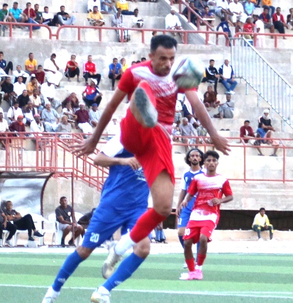 شعب حضرموت يفرِّط بالفوز على وحدة صنعاء في الدوري العام تجمع سيئون شعب حضرموت يفرِّط بالفوز على وحدة صنعاء في الدوري العام تجمع سيئون