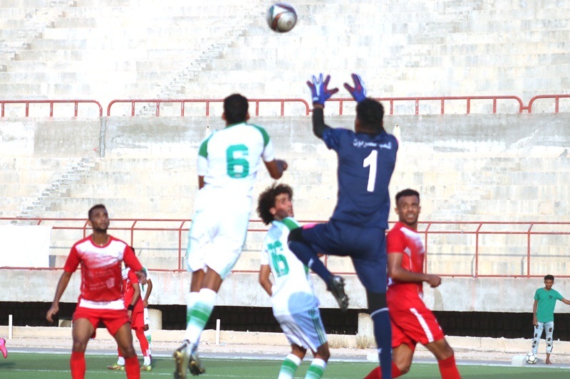 شعب حضرموت يقسو على اليرموك بأربعة اهداف في الدوري العام تجمع سيئون شعب حضرموت يقسو على اليرموك بأربعة اهداف في الدوري العام تجمع سيئون