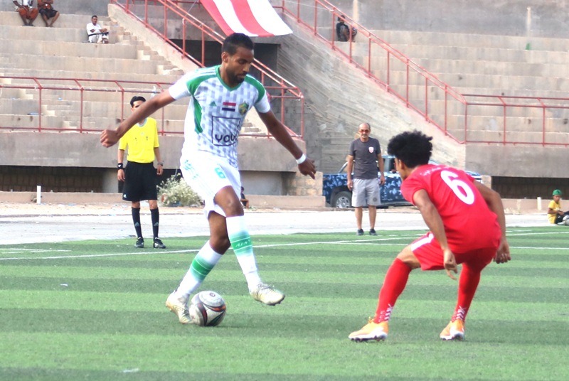 شعب حضرموت يقسو على اليرموك بأربعة اهداف في الدوري العام تجمع سيئون شعب حضرموت يقسو على اليرموك بأربعة اهداف في الدوري العام تجمع سيئون