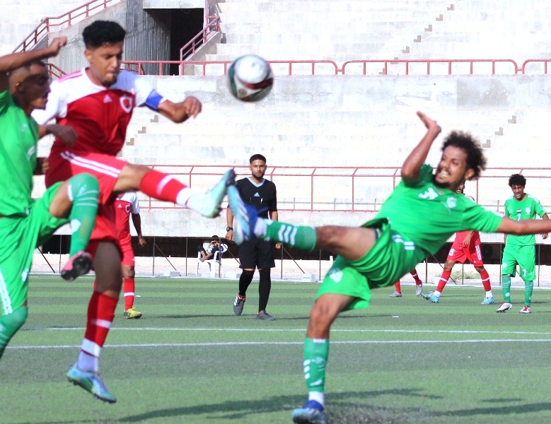 فحمان يفوز على شعب إب بالأربعة ويتصدر مجموعة سيئون مؤقتا فحمان يفوز على شعب إب بالأربعة ويتصدر مجموعة سيئون مؤقتا