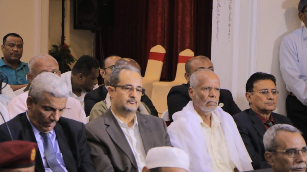 ضمن فعاليات الاحتفال بذكرى مرور خمسين عاماً على تأسيس إذاعة سيئون .. وكيل المحافظة ونائب وزير الإعلام يدشنان الملتقى الإعلامي الوطني "الإعلام والمجتمع المحلي" ضمن فعاليات الاحتفال بذكرى مرور خمسين عاماً على تأسيس إذاعة سيئون .. وكيل المحافظة ونائب وزير الإعلام يدشنان الملتقى الإعلامي الوطني "الإعلام والمجتمع المحلي"
