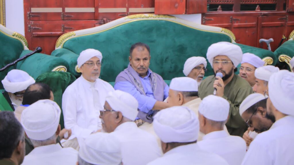الوكيل العامري يشهد اختتام فعاليات إحياء الذكرى الثانية عشر بعد المائة لحولية الإمام الحبشي بمدينة سيئون الوكيل العامري يشهد اختتام فعاليات إحياء الذكرى الثانية عشر بعد المائة لحولية الإمام الحبشي بمدينة سيئون