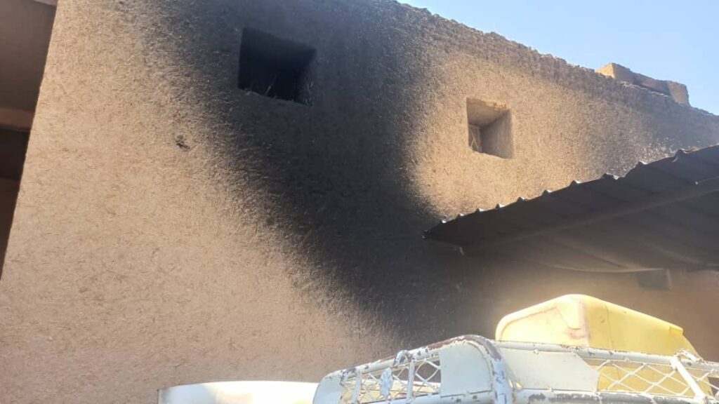 رئيس تنفيذية انتقالي القطن ونائبه يطمئنان على صحة المصابين من أسرة آل "باسنقاب" رئيس تنفيذية انتقالي القطن ونائبه يطمئنان على صحة المصابين من أسرة آل "باسنقاب"