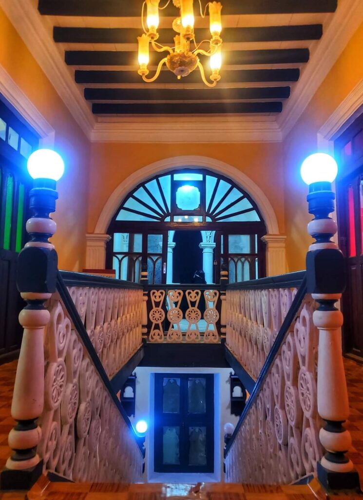 خلال لقائه مدير عام الهيئة العامة للآثار والمتاحف والمخطوطات بساحل حضرموت .. المحافظ بن ماضي يؤكد أهمية حماية الموروث الثقافي وتعزيز دور المتاحف والآثار بالمحافظة خلال لقائه مدير عام الهيئة العامة للآثار والمتاحف والمخطوطات بساحل حضرموت .. المحافظ بن ماضي يؤكد أهمية حماية الموروث الثقافي وتعزيز دور المتاحف والآثار بالمحافظة