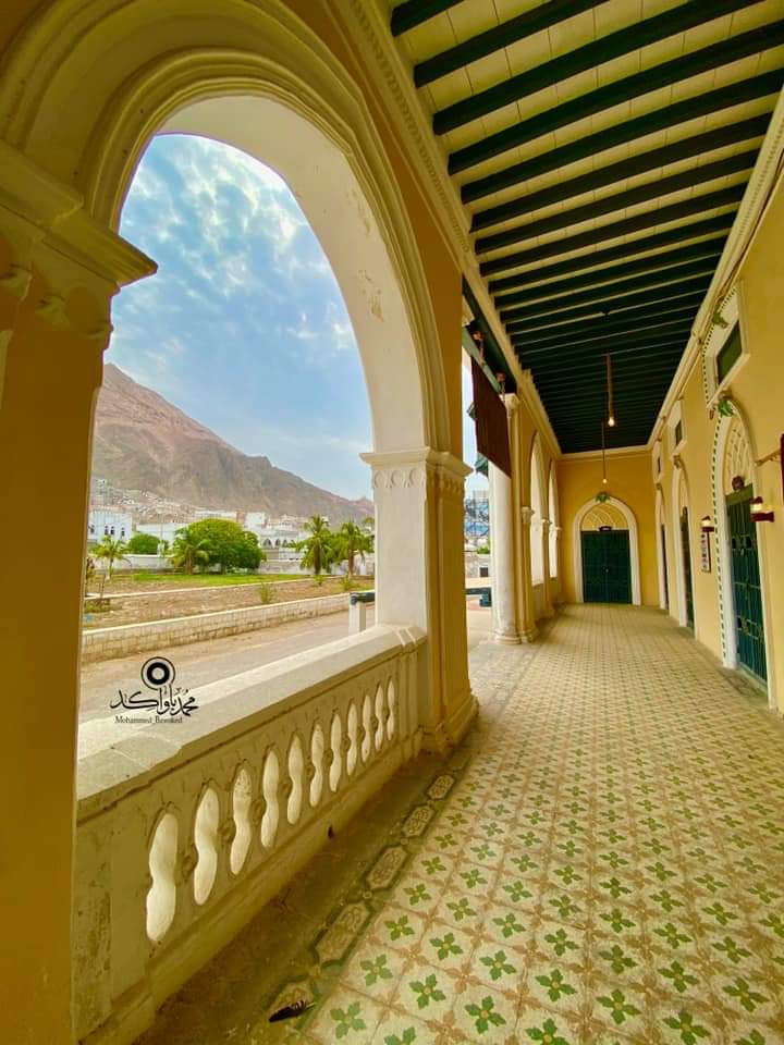خلال لقائه مدير عام الهيئة العامة للآثار والمتاحف والمخطوطات بساحل حضرموت .. المحافظ بن ماضي يؤكد أهمية حماية الموروث الثقافي وتعزيز دور المتاحف والآثار بالمحافظة خلال لقائه مدير عام الهيئة العامة للآثار والمتاحف والمخطوطات بساحل حضرموت .. المحافظ بن ماضي يؤكد أهمية حماية الموروث الثقافي وتعزيز دور المتاحف والآثار بالمحافظة