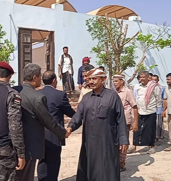 محافظ حضرموت يقدّم واجب العزاء في وفاة "الشيخ أحمد بن سالم باذياب العوبثاني" محافظ حضرموت يقدّم واجب العزاء في وفاة "الشيخ أحمد بن سالم باذياب العوبثاني"