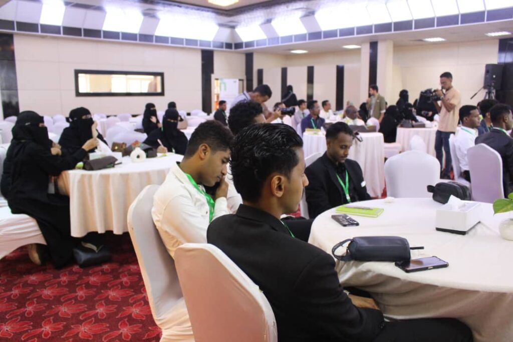 الوكيل باضاوي يفتتح أعمال مؤتمر الشباب المحلي للمناخ الوكيل باضاوي يفتتح أعمال مؤتمر الشباب المحلي للمناخ