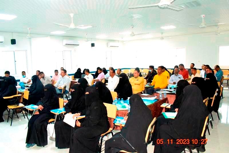 بالشراكة مع منظمة الصحة العالمية والبنك الدوليالدكتور العمودي يدشن الدورات المتخصصة في تعزيز جودة الرعاية الصحية ومكافحة العدوى بمستشفيات حضرموت الوادي بالشراكة مع منظمة الصحة العالمية والبنك الدوليالدكتور العمودي يدشن الدورات المتخصصة في تعزيز جودة الرعاية الصحية ومكافحة العدوى بمستشفيات حضرموت الوادي
