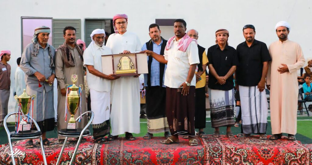 تنظيم رائع ومبهر لنهائي العرس الكروي المدرسي بحضور عدد من الشخصيات التربوية والرياضية والأجتماعية وجماهير غفيرة تنظيم رائع ومبهر لنهائي العرس الكروي المدرسي بحضور عدد من الشخصيات التربوية والرياضية والأجتماعية وجماهير غفيرة