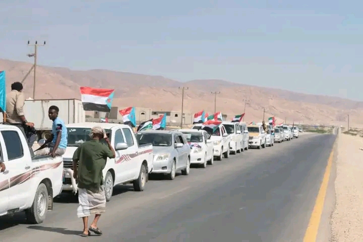 عاجل بالصور.. وصول مواكب المشاركين الى مديرية سيحوت لحضور مهرجان التلاحم بمناسبة الذكرى 56 لعيد الاستقلال30 نوفمبر المجيد عاجل بالصور.. وصول مواكب المشاركين الى مديرية سيحوت لحضور مهرجان التلاحم بمناسبة الذكرى 56 لعيد الاستقلال30 نوفمبر المجيد