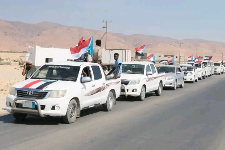 عاجل بالصور.. وصول مواكب المشاركين الى مديرية سيحوت لحضور مهرجان التلاحم بمناسبة الذكرى 56 لعيد الاستقلال30 نوفمبر المجيد عاجل بالصور.. وصول مواكب المشاركين الى مديرية سيحوت لحضور مهرجان التلاحم بمناسبة الذكرى 56 لعيد الاستقلال30 نوفمبر المجيد