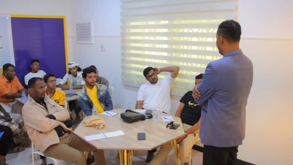 إدارة الاعلام بانتقالي مديرية سيئون تنظم دورة تدريبية بعنوان إعداد المحتوى في السوشل ميديا إدارة الاعلام بانتقالي مديرية سيئون تنظم دورة تدريبية بعنوان إعداد المحتوى في السوشل ميديا