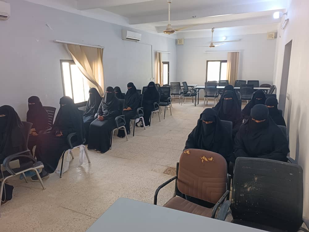 المدير العام السماحي يدشن دورة دبلوم التمريض لخريجات الثانوية العامة بالمديرية المدير العام السماحي يدشن دورة دبلوم التمريض لخريجات الثانوية العامة بالمديرية