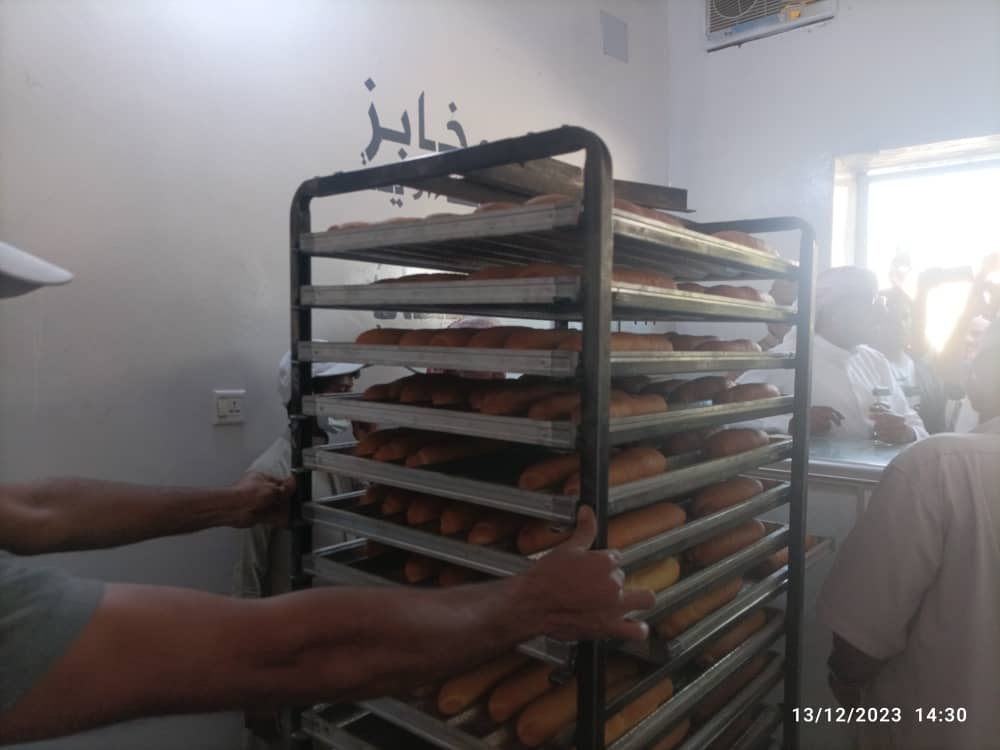 ضمن دعم مشاريع القطاع الخاص مدير عام شبام يفتتح برفقة عضو المجلس المحلي بالمحافظة مخابز الهناء الآلية. ضمن دعم مشاريع القطاع الخاص مدير عام شبام يفتتح برفقة عضو المجلس المحلي بالمحافظة مخابز الهناء الآلية.
