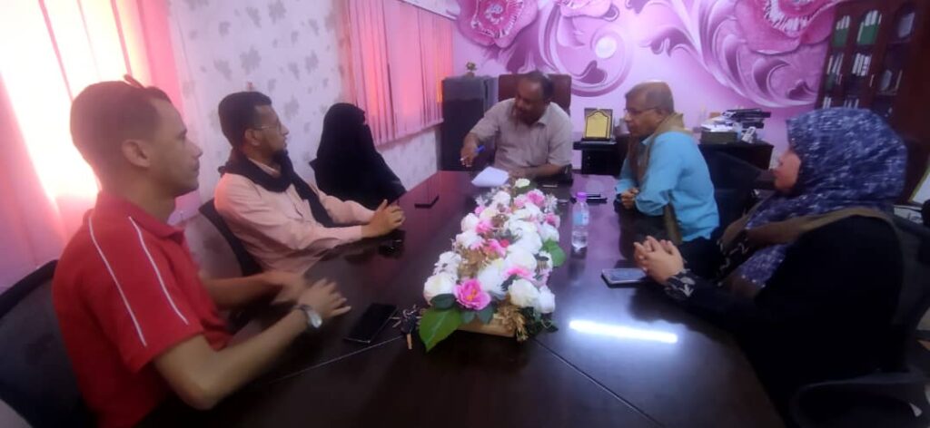 بتوجيهات من محافظ حضرموت بن ماضي المدير العام لمكتب وزارة الصحة والسكان بحضرموت الساحل يطلع على سير العمل بمستشفى المكلا للأمومة و الطفولة بعد رفدها بكميات أسعافية من الاكسجين واستمرارها في تقديم الخدمات الطبية والعلاجية للمرضى بتوجيهات من محافظ حضرموت بن ماضي المدير العام لمكتب وزارة الصحة والسكان بحضرموت الساحل يطلع على سير العمل بمستشفى المكلا للأمومة و الطفولة بعد رفدها بكميات أسعافية من الاكسجين واستمرارها في تقديم الخدمات الطبية والعلاجية للمرضى