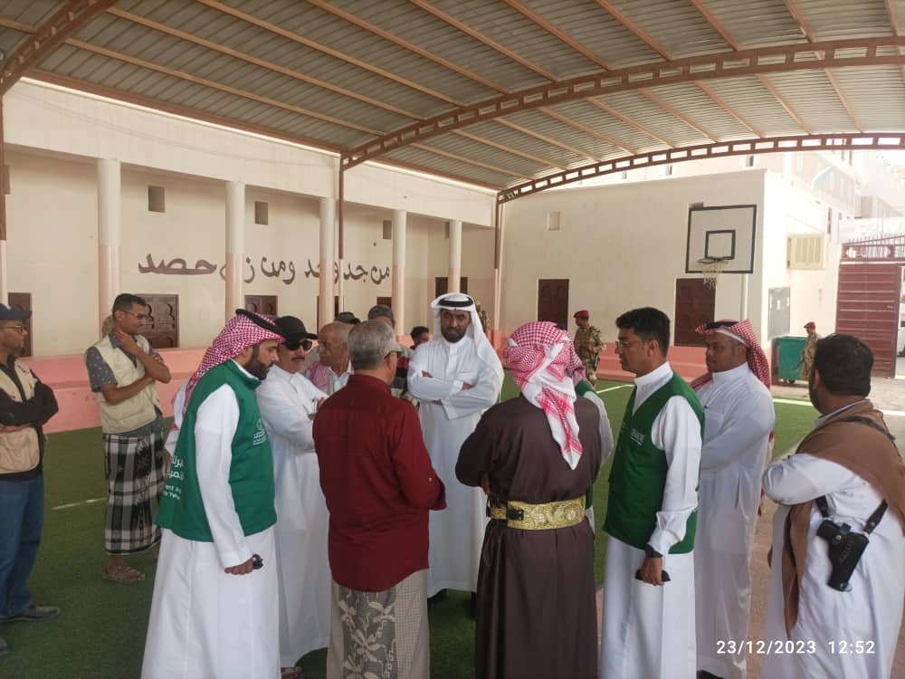 مدير عام مديرية شبام يستقبل وفد من البرنامج السعودي لتنمية وإعمار اليمن مدير عام مديرية شبام يستقبل وفد من البرنامج السعودي لتنمية وإعمار اليمن