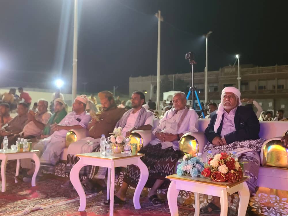 بحضور النائب الأول لمؤتمر حضرموت الجامع والناطق الرسمي لحلف قبائل حضرموت بحضور النائب الأول لمؤتمر حضرموت الجامع والناطق الرسمي لحلف قبائل حضرموت