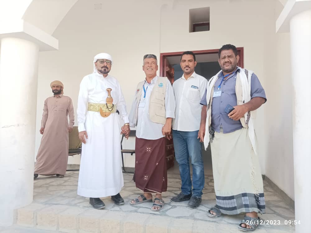 مدير عام م/ شبام يدشن مشروع صرف الحوالات النقدية للمستفيدين من الرعاية الاجتماعية مدير عام م/ شبام يدشن مشروع صرف الحوالات النقدية للمستفيدين من الرعاية الاجتماعية