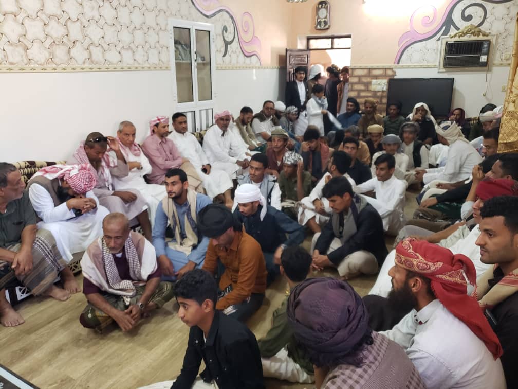 تنصيب مقدم شمل لقبائل يافع بني مالك حضرموت الساحل والوادي وإشهار مرجعياته تنصيب مقدم شمل لقبائل يافع بني مالك حضرموت الساحل والوادي وإشهار مرجعياته