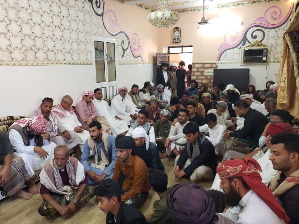 تنصيب مقدم شمل لقبائل يافع بني مالك حضرموت الساحل والوادي وإشهار مرجعياته تنصيب مقدم شمل لقبائل يافع بني مالك حضرموت الساحل والوادي وإشهار مرجعياته