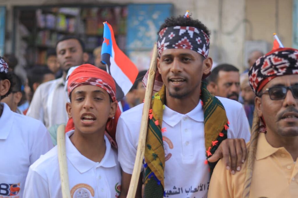 برعاية الرئيس القائد عيدروس الزبيدي ..عدة الالعاب الشعبية الشبواني بمدينة القطن تقيم مطلعها السنوي وسط حضور جماهيري حاشد "شاهد الصور" برعاية الرئيس القائد عيدروس الزبيدي ..عدة الالعاب الشعبية الشبواني بمدينة القطن تقيم مطلعها السنوي وسط حضور جماهيري حاشد "شاهد الصور"