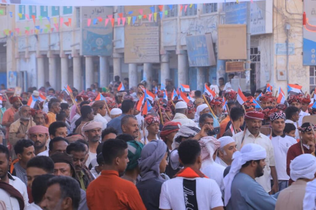 برعاية الرئيس القائد عيدروس الزبيدي ..عدة الالعاب الشعبية الشبواني بمدينة القطن تقيم مطلعها السنوي وسط حضور جماهيري حاشد "شاهد الصور" برعاية الرئيس القائد عيدروس الزبيدي ..عدة الالعاب الشعبية الشبواني بمدينة القطن تقيم مطلعها السنوي وسط حضور جماهيري حاشد "شاهد الصور"