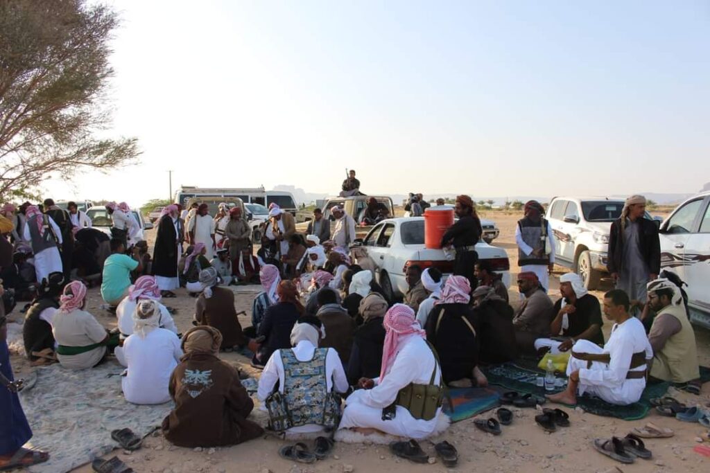 شاهد بالصور .. أبناء محافظة حضرموت يدشنون ملتقى ومطارح أبناء المحافظة للمطالبة بتخفيض أسعار المشتقات النفطية شاهد بالصور .. أبناء محافظة حضرموت يدشنون ملتقى ومطارح أبناء المحافظة للمطالبة بتخفيض أسعار المشتقات النفطية